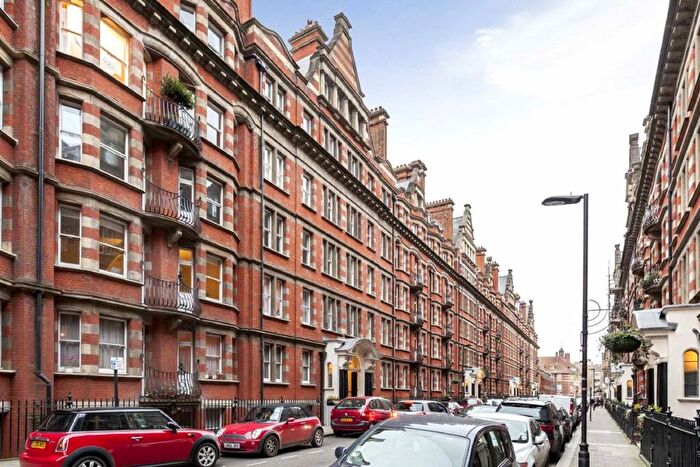 3 Bedroom Flat For Sale In Glentworth Street, Marylebone, NW1