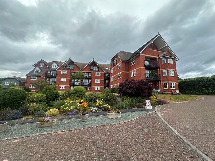 3 Bedroom Property To Rent In Inchcoulter Apartments, Exmouth, EX8