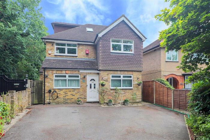 5 Bedroom Detached House For Sale In Northwood Road, Harefield, Uxbridge, UB9