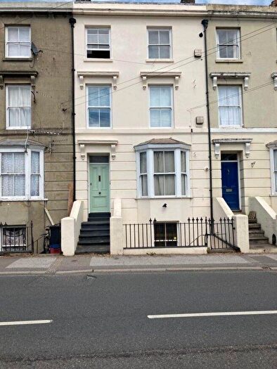 1 Bedroom Flat To Rent In Whitstable Road, CT2
