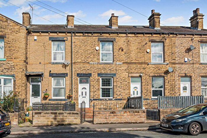 2 Bedroom Terraced House For Sale In Healey Lane, Batley, WF17