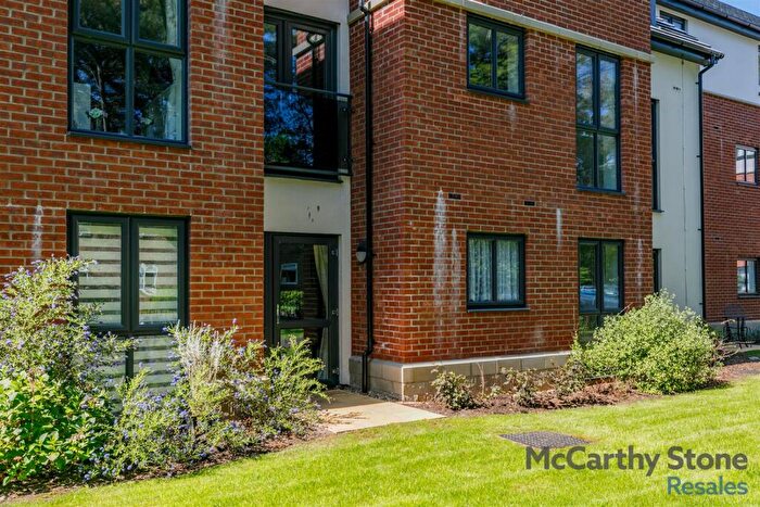 2 Bedroom Apartment For Sale In Queens View, Ack Lane East Bramhall, Stockport, SK7