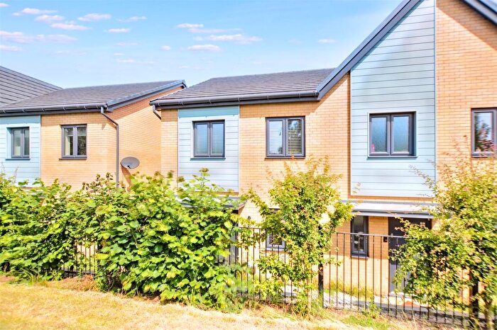 3 Bedroom Semi-Detached House For Sale In Skylark Rise, Stapleford, Nottingham, NG9