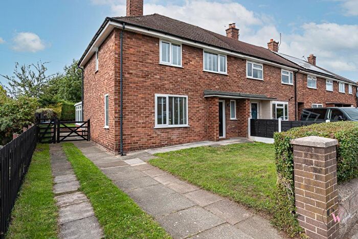 3 Bedroom End Of Terrace House For Sale In Hatton Lane, Northwich, CW8