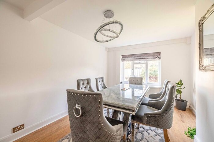 3 Bedroom End Of Terrace House For Sale In Layters Close, Chalfont St Peter, SL9