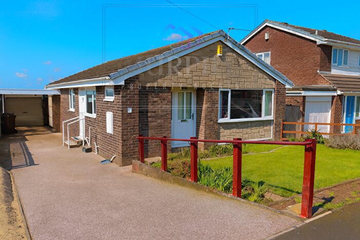 3 Bedroom Bungalow For Sale In Bramble Close, Pontefract, West Yorkshire, WF8