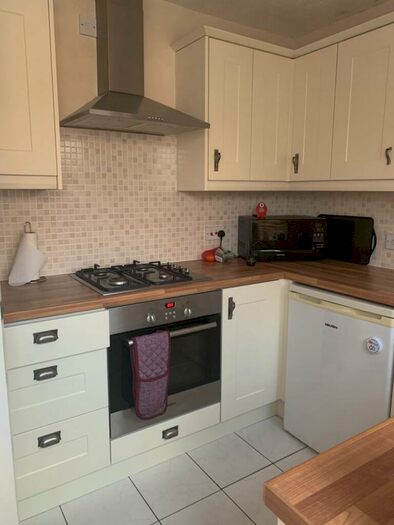 3 Bedroom House Of Multiple Occupation To Rent In Heron Drive, Nottingham, NG7