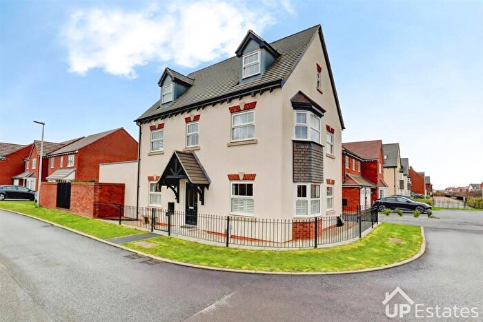 5 Bedroom Detached House For Sale In Doverton Close, Nuneaton, CV11