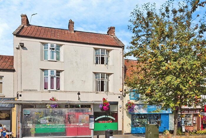 4 Bedroom Flat For Sale In Magdalene Street, Glastonbury, Somerset, BA6