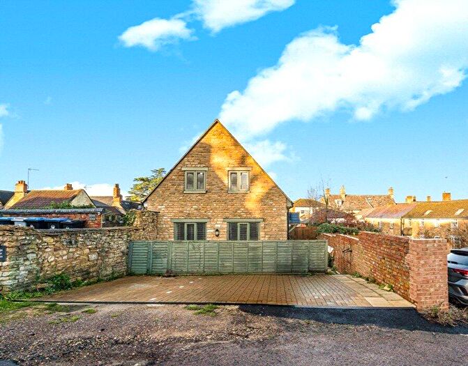 1 Bedroom Terraced House To Rent In Hitchmans Mews, Albion Street, OX7
