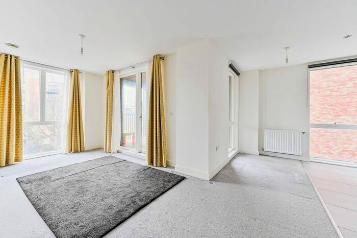 3 Bedroom Flat To Rent In Gayton Road, Harrow, HA1
