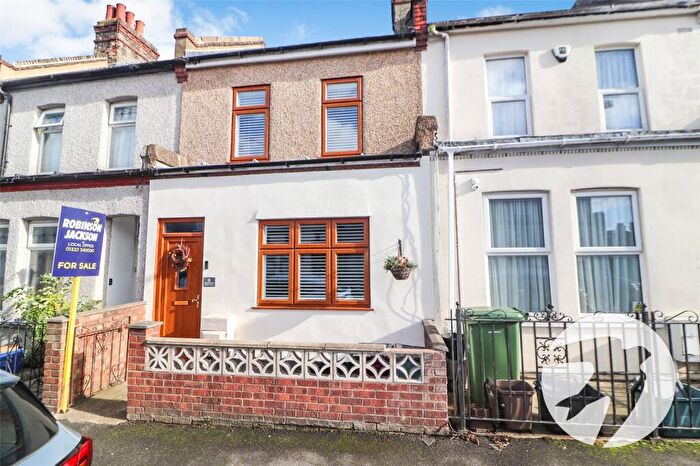 3 Bedroom Terraced House For Sale In Charlieville Road, Erith, DA8