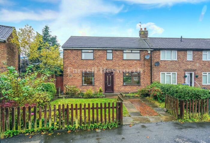 3 Bedroom Semi-Detached House To Rent In Lindbeck Road, Blackpool, FY4