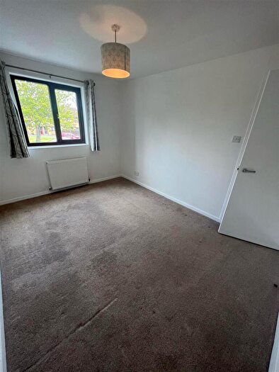 2 Bedroom Apartment To Rent In Bramhall Lane, Stockport, SK3