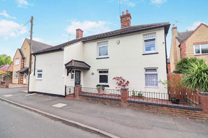 4 Bedroom Detached House For Sale In Saffron Road, Higham Ferrers, NN10
