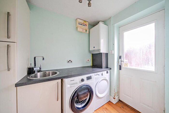 4 Bedroom Detached House For Sale In Aldermans Lane, Redditch, B97