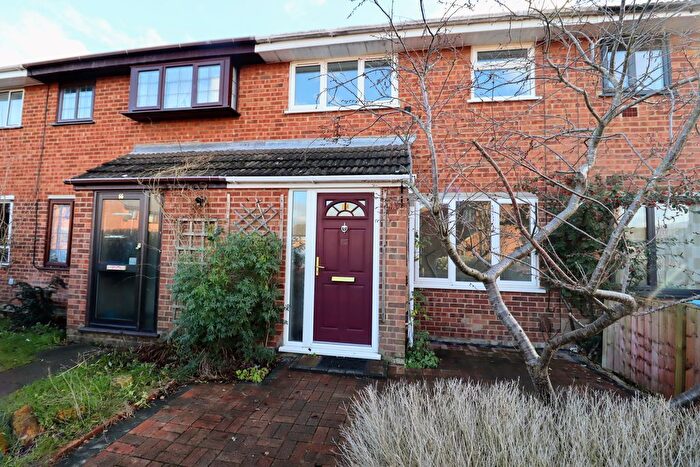 3 Bedroom Terraced House For Sale In Favell Drive, Furzton, Milton Keynes, MK4