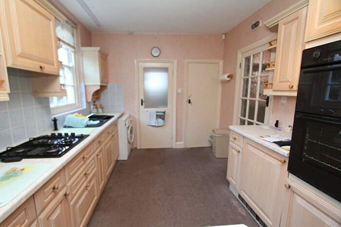 4 Bedroom Detached House For Sale In Furness Road, Eastbourne, BN21