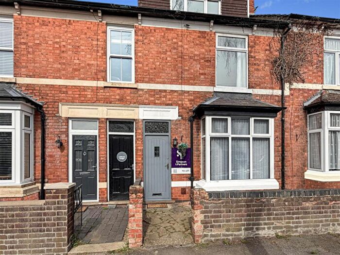 3 Bedroom Terraced House To Rent In Hawthorn Road, Kettering, NN15