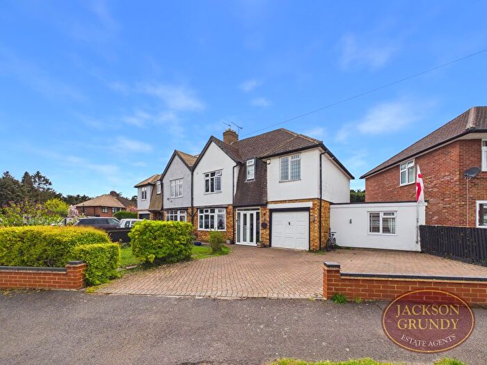 5 Bedroom Semi Detached House For Sale In Firtree Walk, Westone, NN3