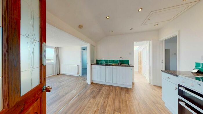 2 Bedroom Detached Bungalow To Rent In Faversham Road, Seasalter, CT5