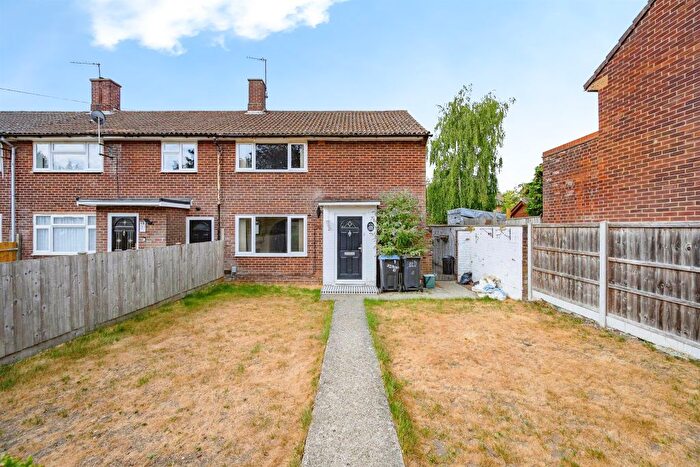 3 Bedroom End Of Terrace House For Sale In Keiths Road, Hemel Hempstead, HP3