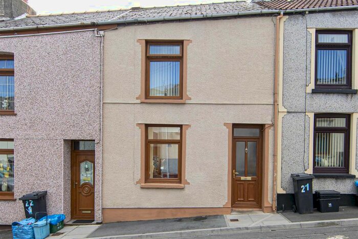 3 Bedroom Terraced House To Rent In Mount Pleasant, Bedlinog, Treharris, CF46