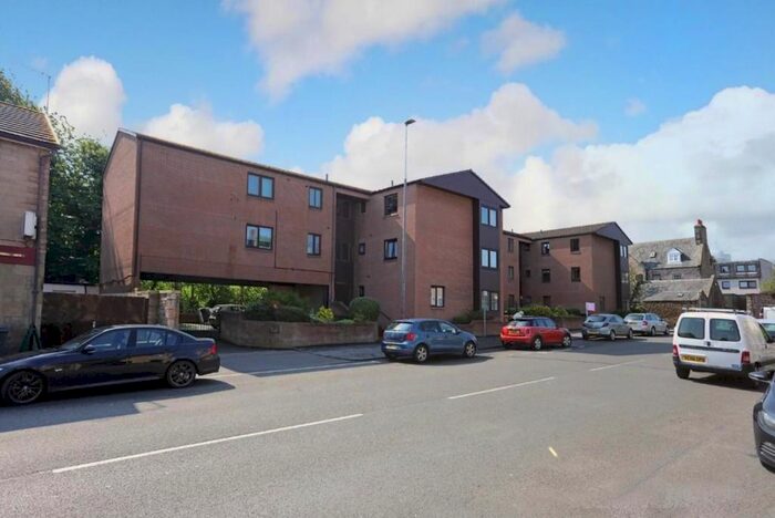 2 Bedroom Flat To Rent In Lanark Road, Juniper Green, Edinburgh, EH14