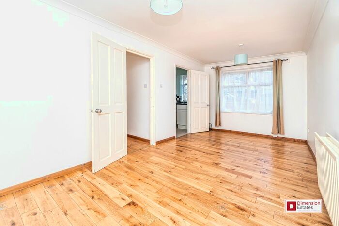 2 Bedroom Flat To Rent In Ringwood House, Ringwood Road, Walthamstow, London, E17