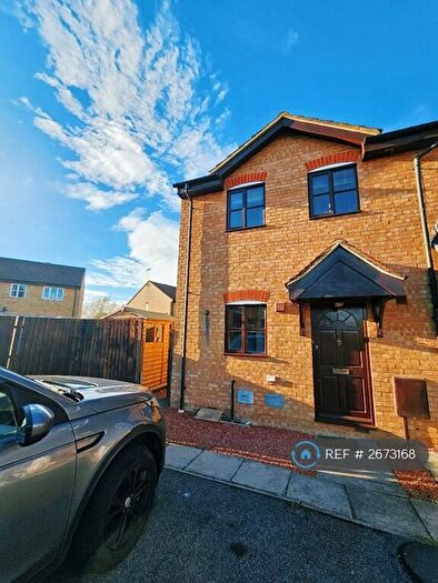 3 Bedroom Semi Detached House To Rent In Lindores Croft, Milton Keynes, MK10