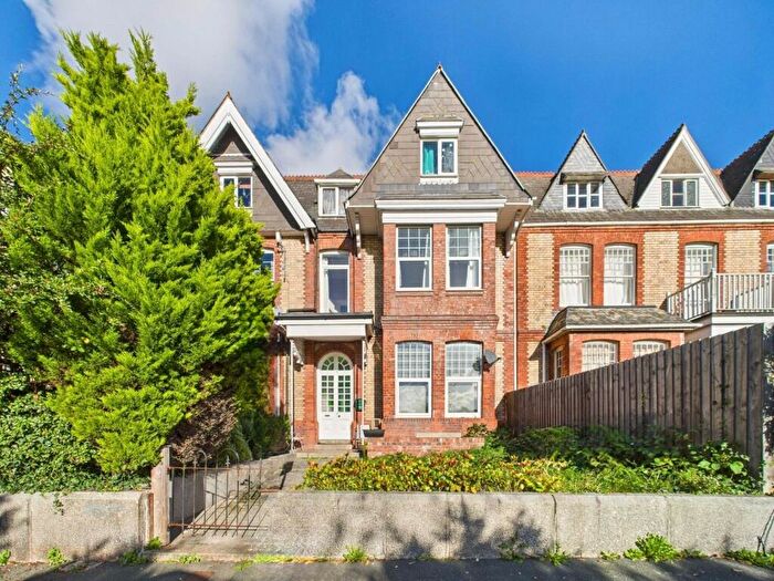 3 Bedroom Flat For Sale In Queens Gate Villas, Plymouth, Devon, PL4