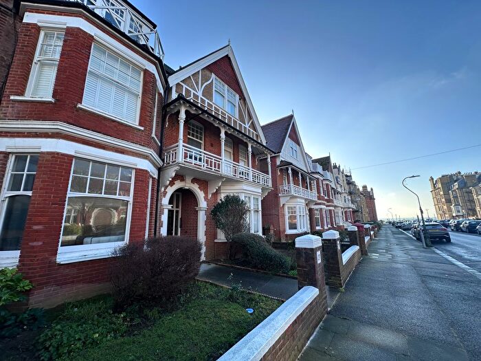 1 Bedroom Flat To Rent In Third Avenue, Hove, BN3