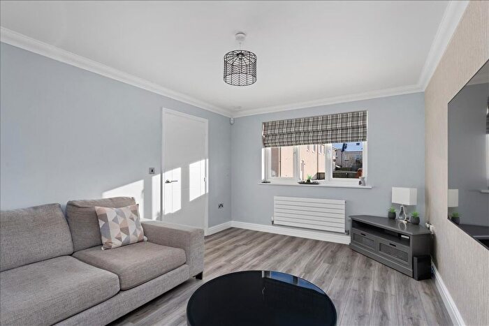 4 Bedroom Detached House For Sale In South Quarry Mews, Gorebridge, EH23