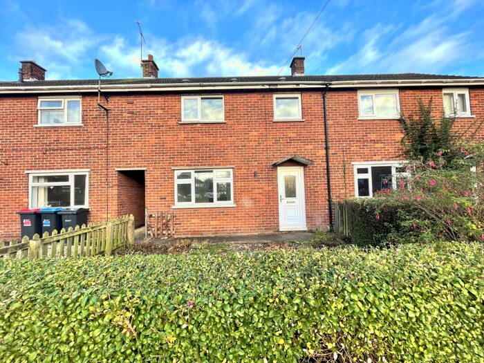 3 Bedroom House To Rent In Peckforton Way, Upton, Chester, CH2