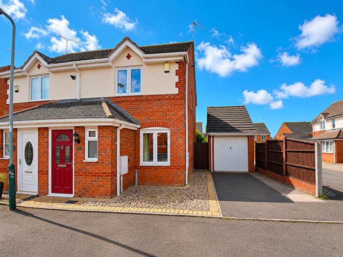 2 Bedroom Semi-Detached House For Sale In Upton Drive, Maple Park, Nuneaton, CV11
