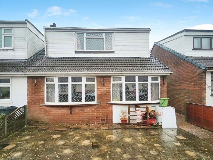 3 Bedroom Bungalow For Sale In Victoria Road, Nuneaton, Warwickshire, CV10