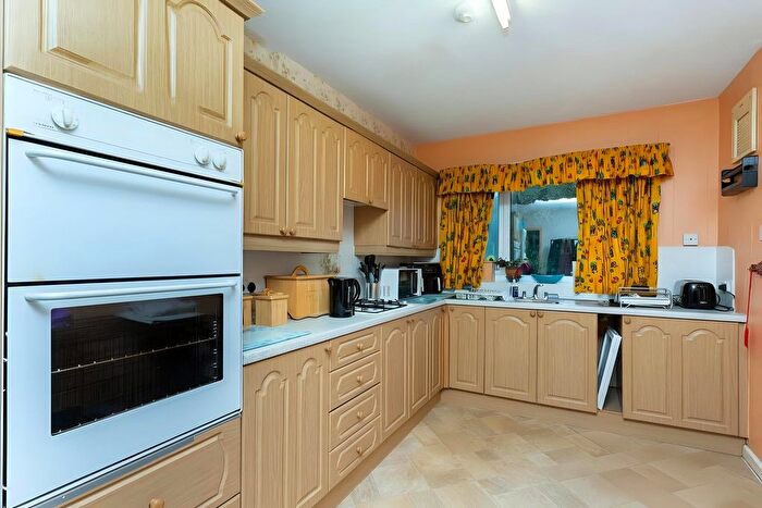 3 Bedroom Detached House For Sale In Black Bull Lane, Preston, PR2