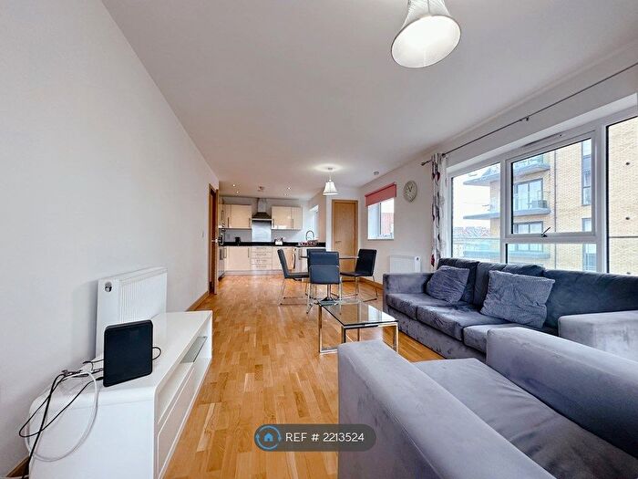 2 Bedroom Flat To Rent In Oldfield Place, Dartford, DA1