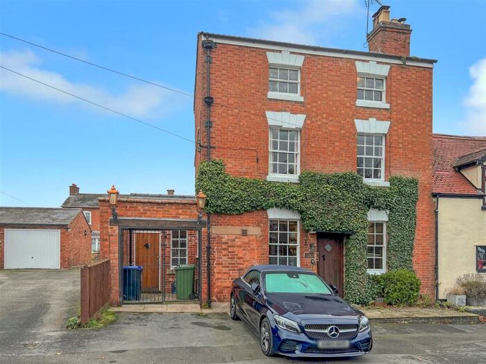 4 Bedroom House For Sale In Lewis Road, Radford Semele, Leamington Spa