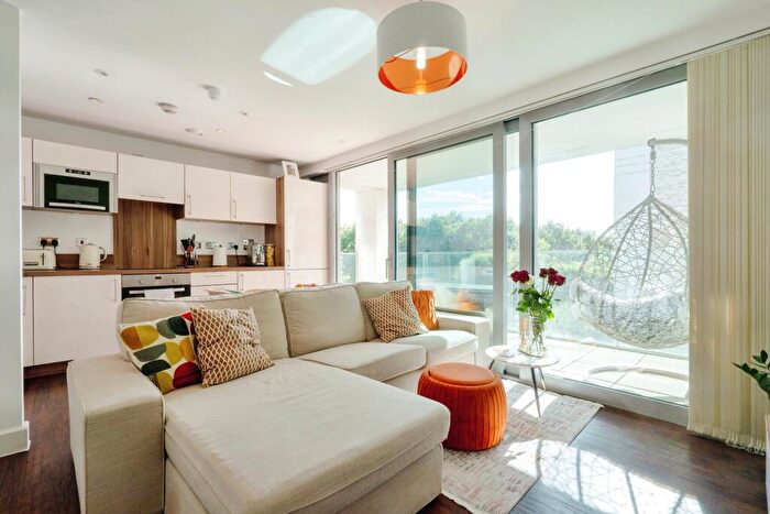 1 Bedroom Flat To Rent In Heron Place, Bramwell Way, Royal Docks, E16