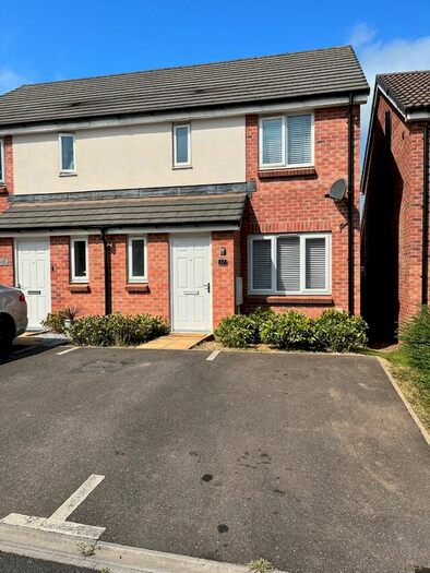 3 Bedroom Semi-Detached House To Rent In Luccombe Oak, Cranbrook, Exeter, EX5