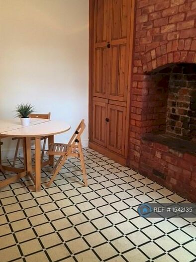4 Bedroom Terraced House To Rent In Beech Grove, Manchester, M14