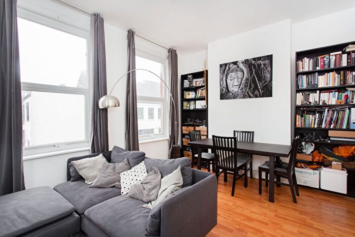 1 Bedroom Flat To Rent In Morrish Road, London, SW2