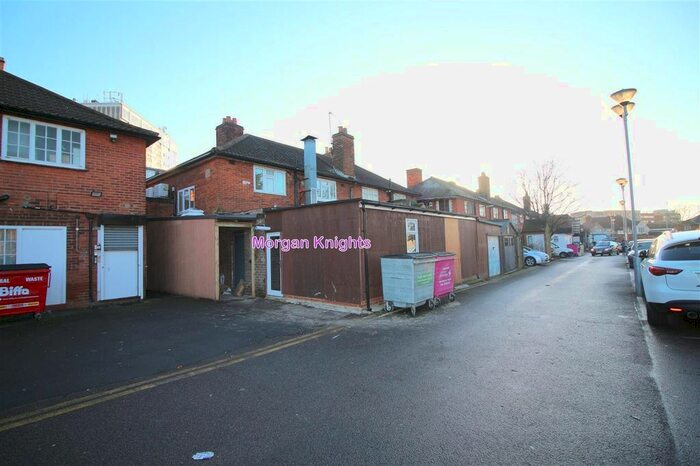 1 Bedroom Flat To Rent In Cranbrook Road, Ilford IG2