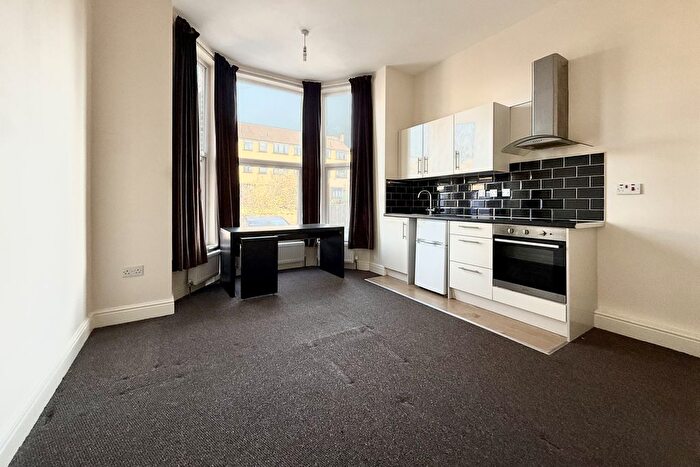 Studio To Rent In St. Peters Road, Croydon, CR0