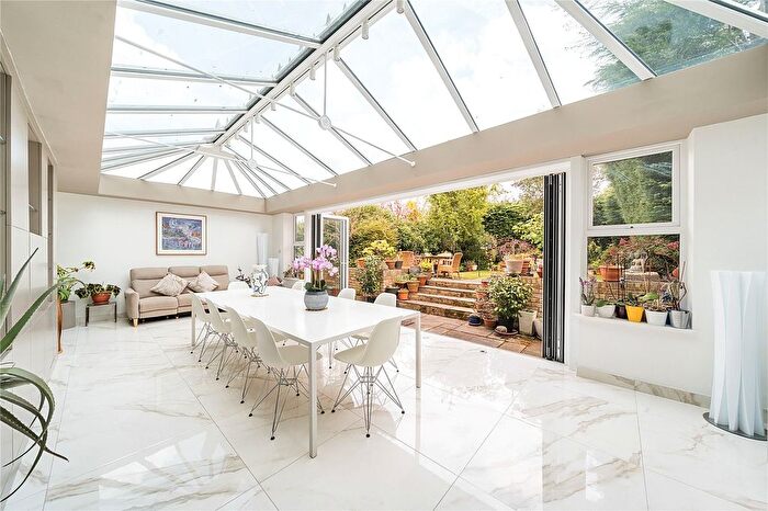 5 Bedroom Detached House For Sale In Muswell Avenue, London, N10