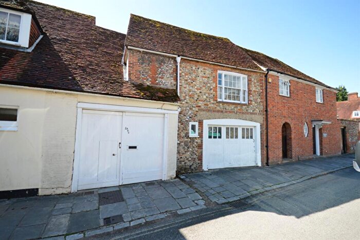 1 Bedroom Flat To Rent In Canon Lane, Chichester, PO19