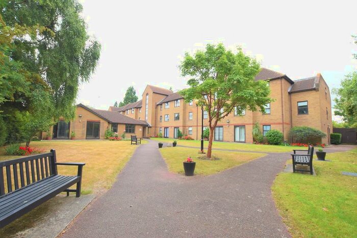 1 Bedroom Ground Flat To Rent In Wilcher Court, Pittman Gardens, Ilford, IG1