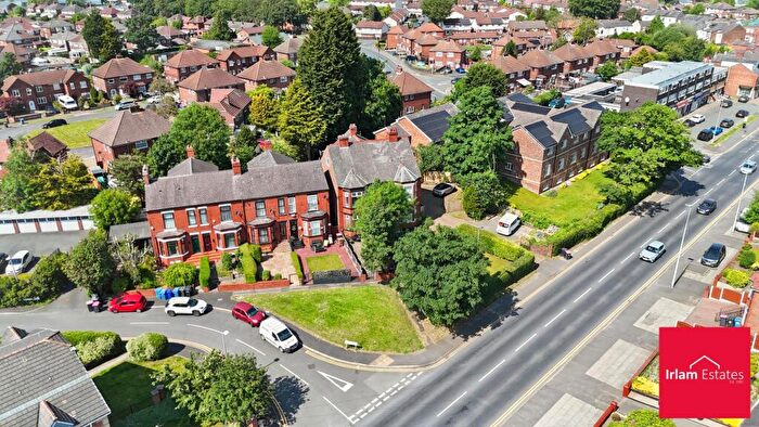 4 Bedroom Semi-Detached House For Sale In Woodbine Terrace, Irlam, M44