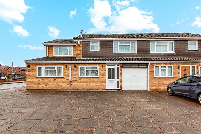 4 Bedroom Semi Detached House For Sale In Miramar Way, Hornchurch, RM12
